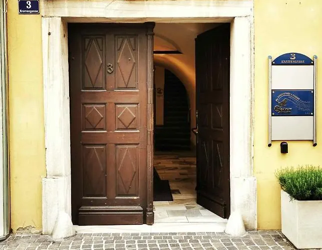 Himmelberg 80m2 In Der Altstadt Und Toll Fuer Familien Apartment Klagenfurt am Woerthersee