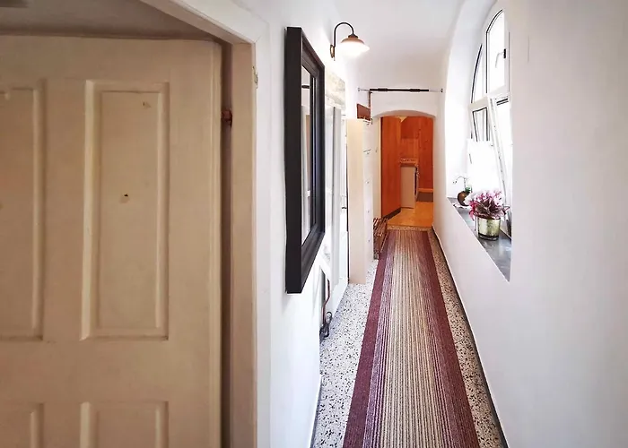 Apartment Himmelberg 80m2 In Der Altstadt Und Toll Fuer Familien *